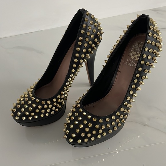 Vince Camuto stud heels - Picture 8 of 8
